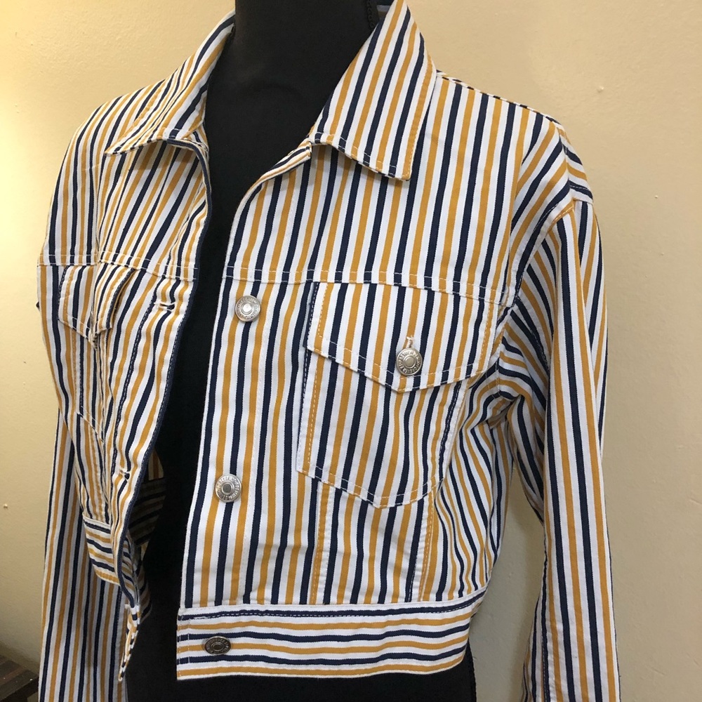•FOREVER 21• Striped Cropped Light Denim Jacket
